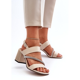 S.Barski Női elegáns szandál a bézs poszton MR38-549 4