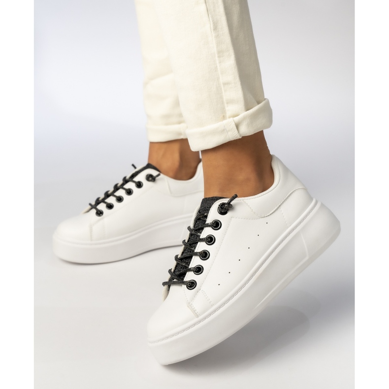 Női fehér és fehér sport cipők 1