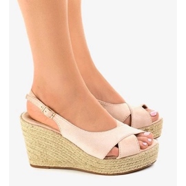 Velúr csizma tavaszra, női magas sarkú cipő bézs 1