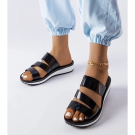 Elegáns lakkbőr fekete női fűzős cipő 2 Elegáns lakkbőr fekete női fűzős cipő 2