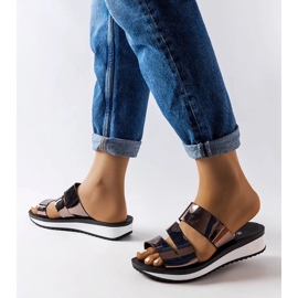 Női fekete bőrcipő vastag talppal 1