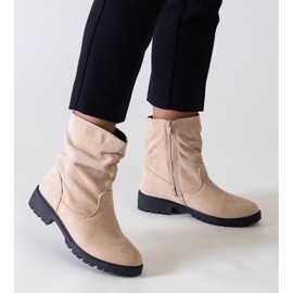 Fekete munkás női téli csizma vastag talppal, fekete bokacsizma cipzárral 2