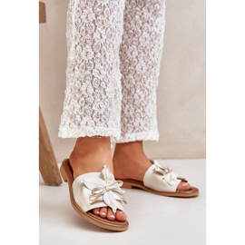 Papucs dekorációval természetes bőr Zazoo 3667 Zloty törölt aranysárga 2