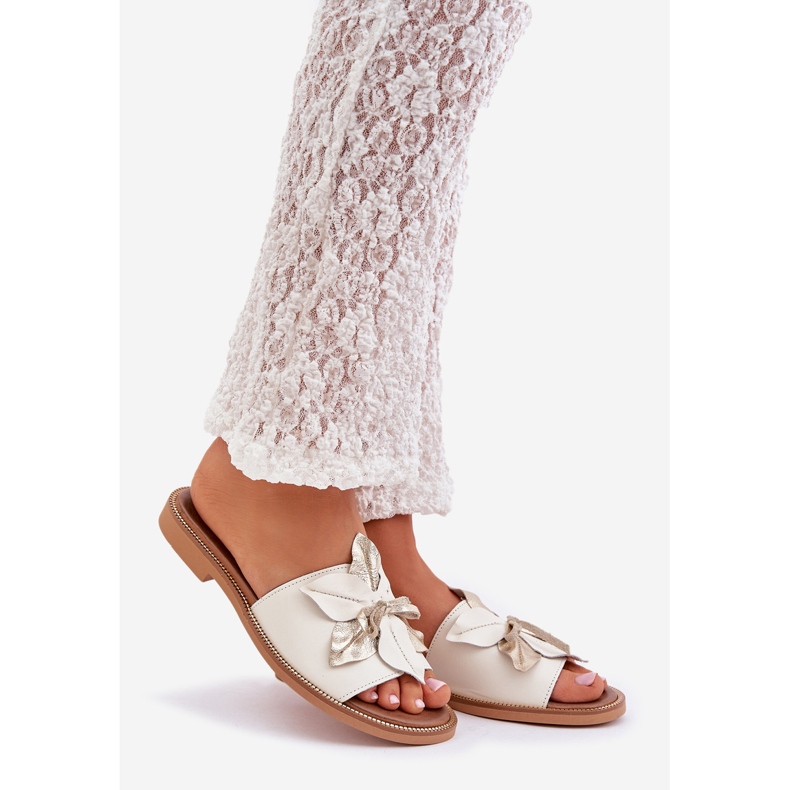 Papucs dekorációval természetes bőr Zazoo 3667 fehér 1