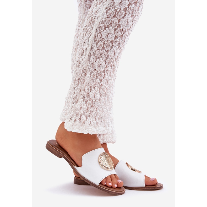 Bőr papucs flopok lapos dekorációval Zazoo 3047/o fehér 1