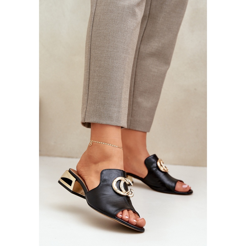 Elegáns bőr női alacsony fejek Laura Messi 2874 fekete 2