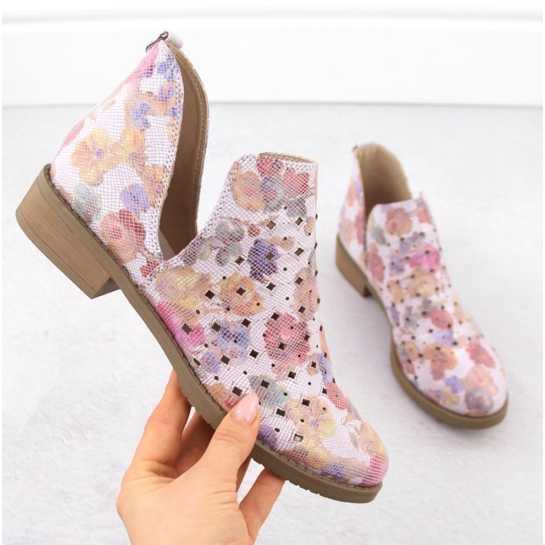 M.Daszyński M. Dasyński Boots SA62-102 OpenWork ibolya 1