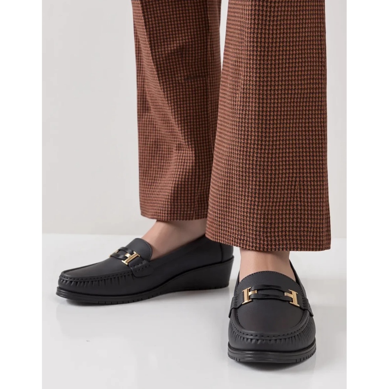 Női Velora Black Loafers fekete 2