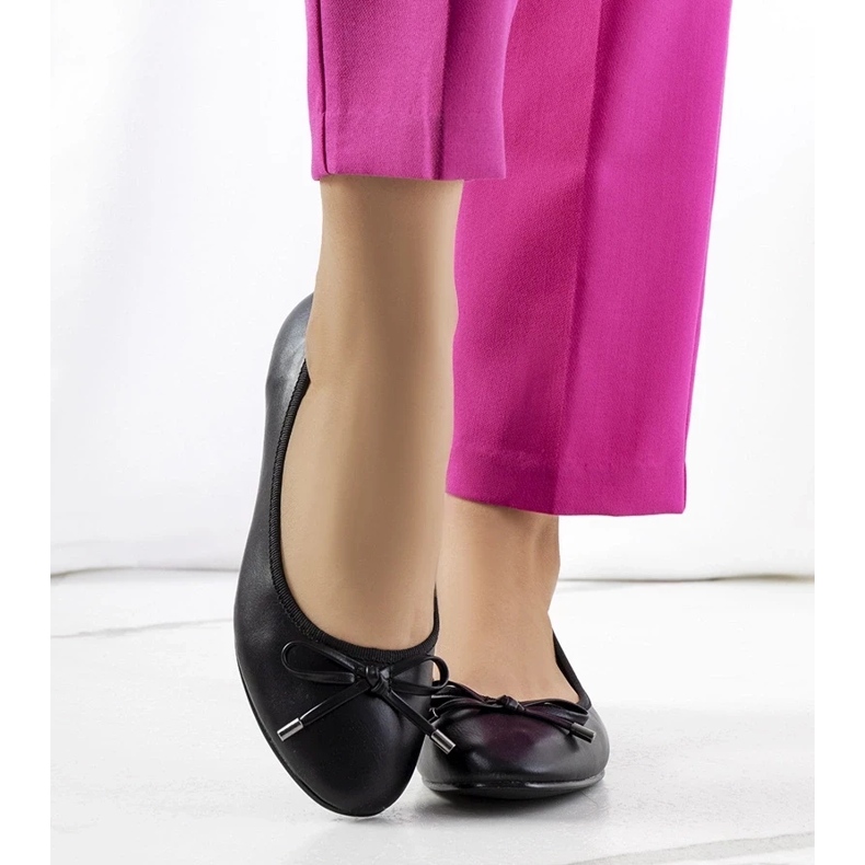 D/GMR Bitsi fekete balerinák 1 D/GMR Bitsi fekete balerinák 1