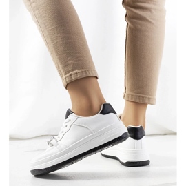 D/GMR Maring fehér tornacipő lánccal 1