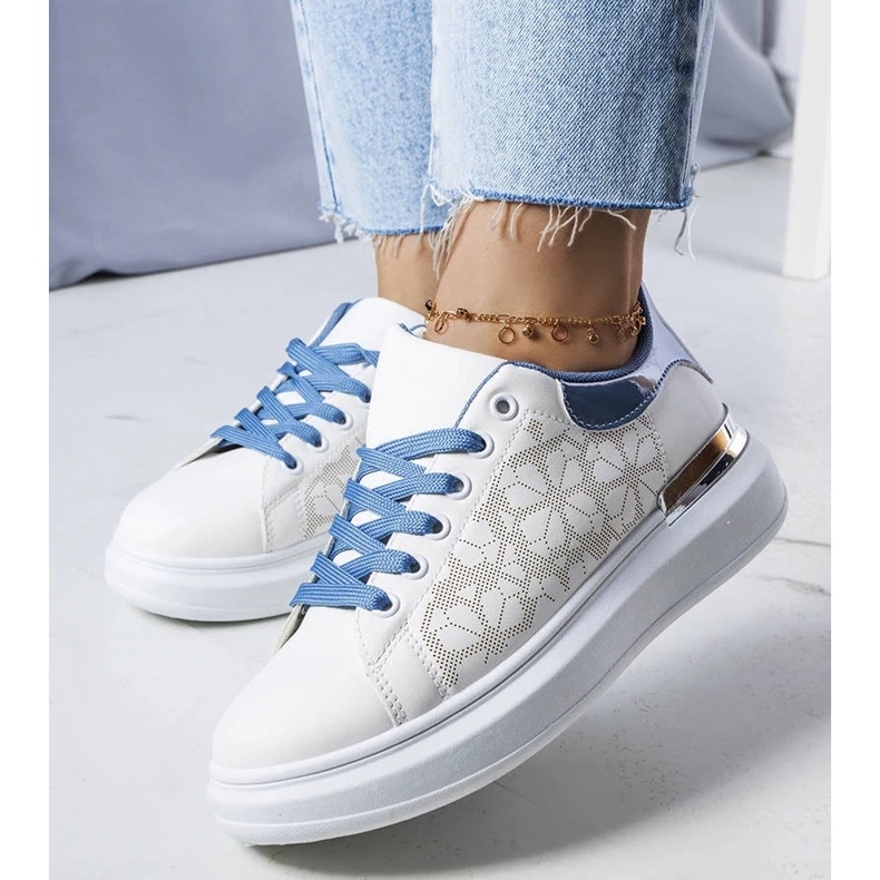 D/GMR Perforációkkal díszített Erin fehér és kék cipő 1