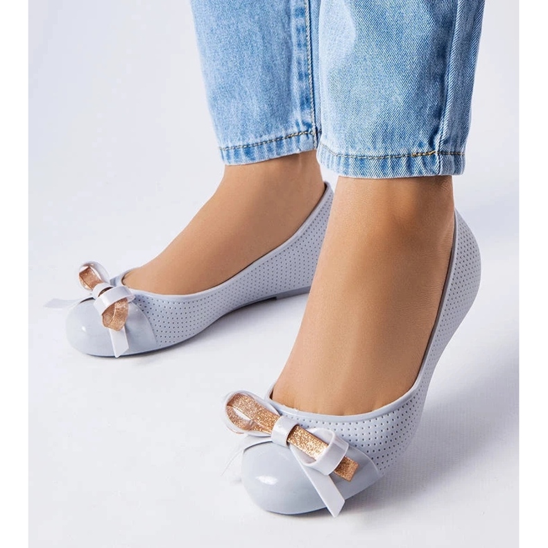 D/GMR Harlingeni masnival díszített szürke balerinák 1