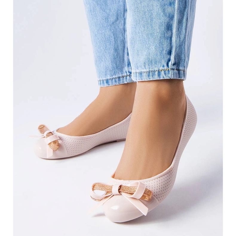 D/GMR Harlingeni masnival díszített bézs balerinák 1