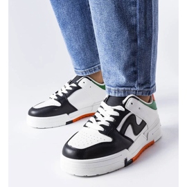 D/GMR Fekete-fehér csizma vastagabb talppal a Harter márkától 1