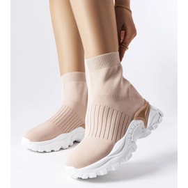 D/GMR Bézs színű tornacipő elasztikus felsőrésszel az Antonio-tól 2