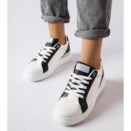 D/GMR A Palais fekete-fehér cipői ezüst díszítéssel 1