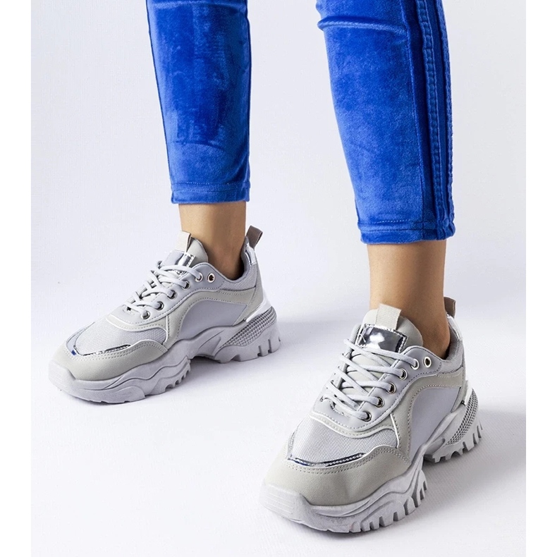 D/GMR Szürke tornacipő ezüst Lodgeville akcentussal 1