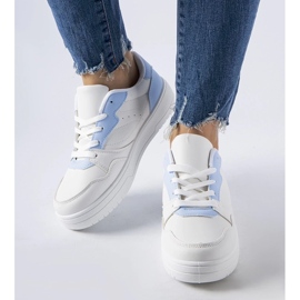 D/GMR A Fournie fehér tornacipői kék díszítéssel 2