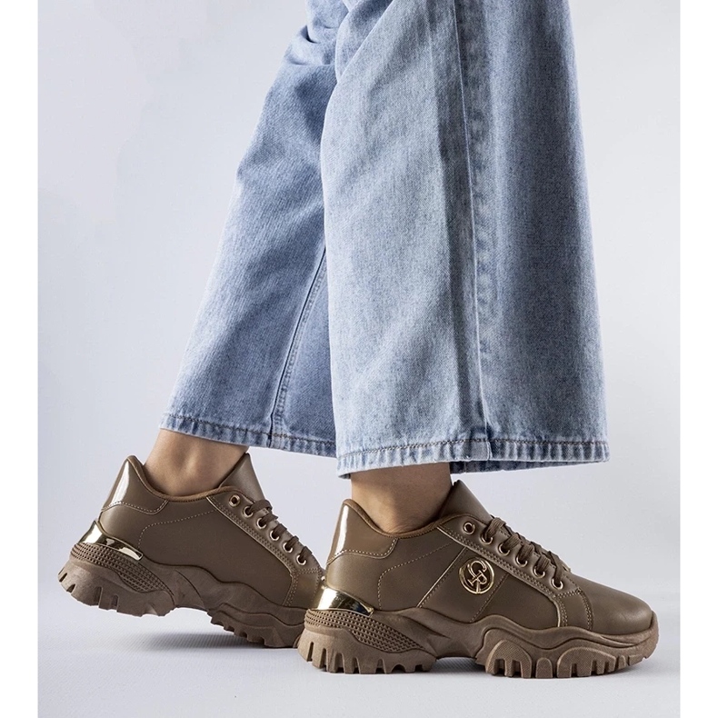 D/GMR Barna tornacipő masszív talppal az Arpaia cégtől 2