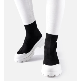 D/GMR Fekete tornacipő rugalmas Varden felsőrésszel 2