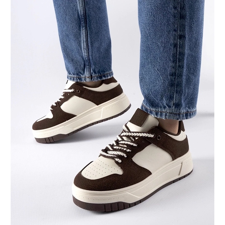 D/GMR Barna tornacipő a Crim platformon 1 D/GMR Barna tornacipő a Crim platformon 1