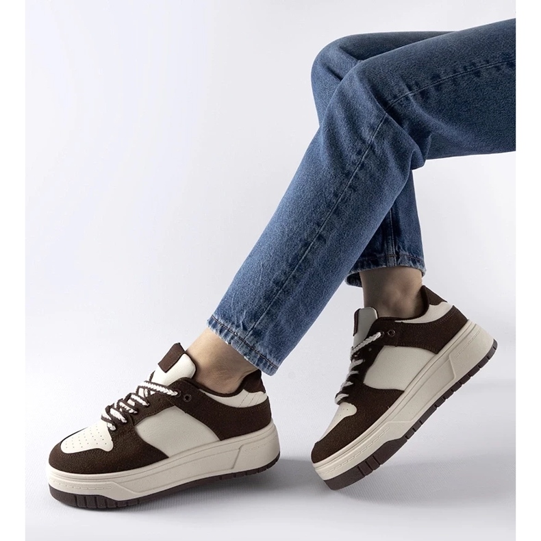 D/GMR Barna tornacipő a Crim platformon 2