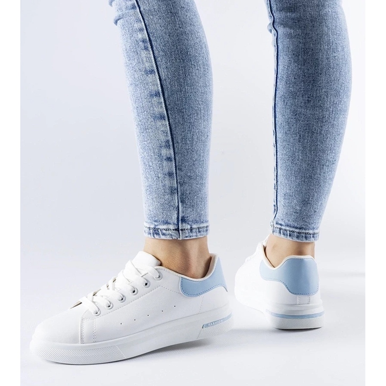 D/GMR Fehér és kék Leland tornacipő 1