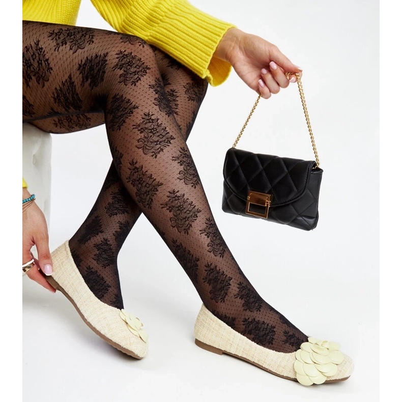 D/GMR Sárga balettlakások dekoratív Mateja virággal 2