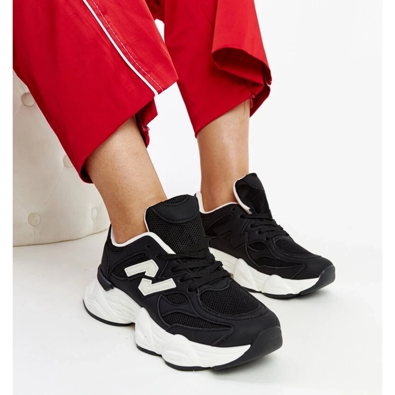 D/GMR Fekete tornacipő masszív Gergely talppal 1