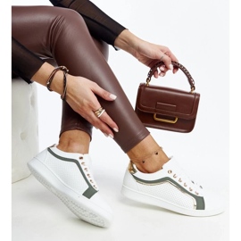 D/GMR Fehér és zöld tornacipők az Amala platformon 1