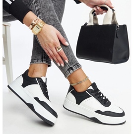 D/GMR Fehér és fekete tornacipő vastag Rumai talppal 2