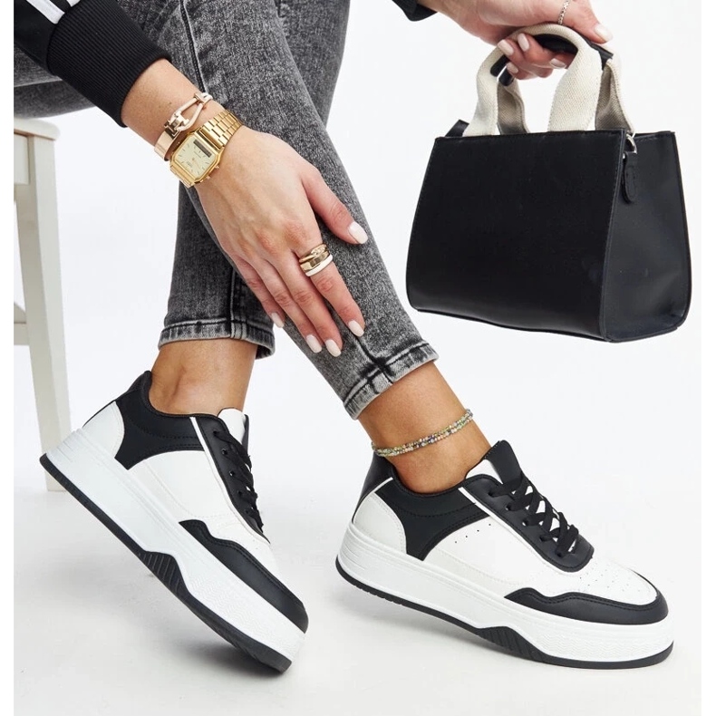 D/GMR Fehér és fekete tornacipő vastag Rumai talppal 2