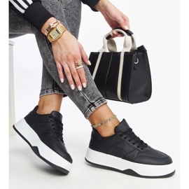 D/GMR Fekete tornacipő vastag Rafida talppal 2