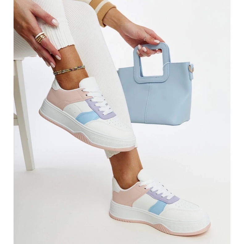 D/GMR Fehér és rózsaszín tornacipő vastagabb Rafida talppal 2