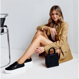 Fekete bőr cipők a vastag egyetlen attia -n 2