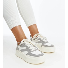 Szürke-fehér bőr cipők egy vastag kawthar talpon 2 Szürke-fehér bőr cipők egy vastag kawthar talpon 2