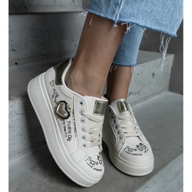 D/CEO Bézs színű tornacipő folttal és feliratokkal díszítve az Etara platformon 2