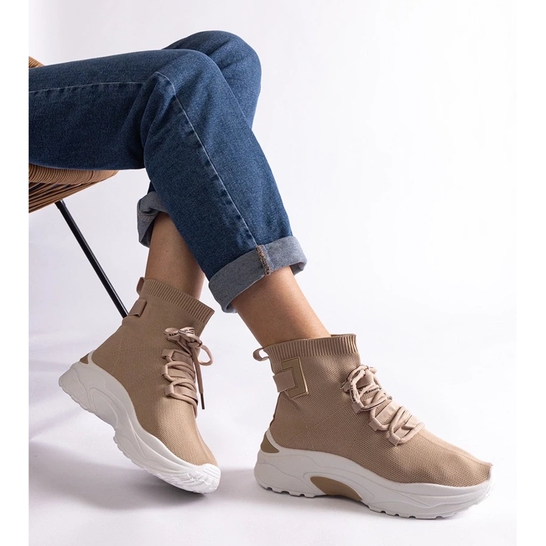 D/CEO Arredon bézs színű tornacipő elasztikus felsőrésszel 1