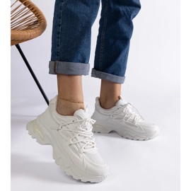 D/CEO Fehér sportcipő masszív Roxana talppal 2