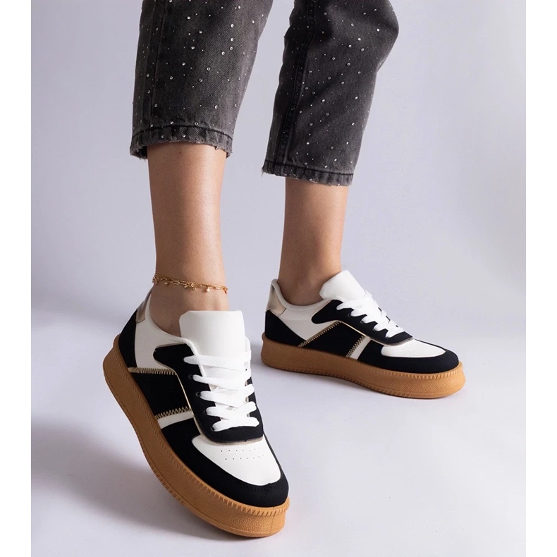 D/CEO Fekete fűzős tornacipő Felicita platformmal 2