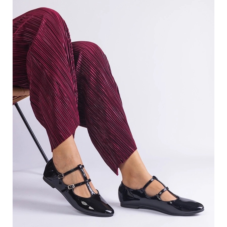 D/CEO Fekete lakkozott balerinák Marinos csatjal 2