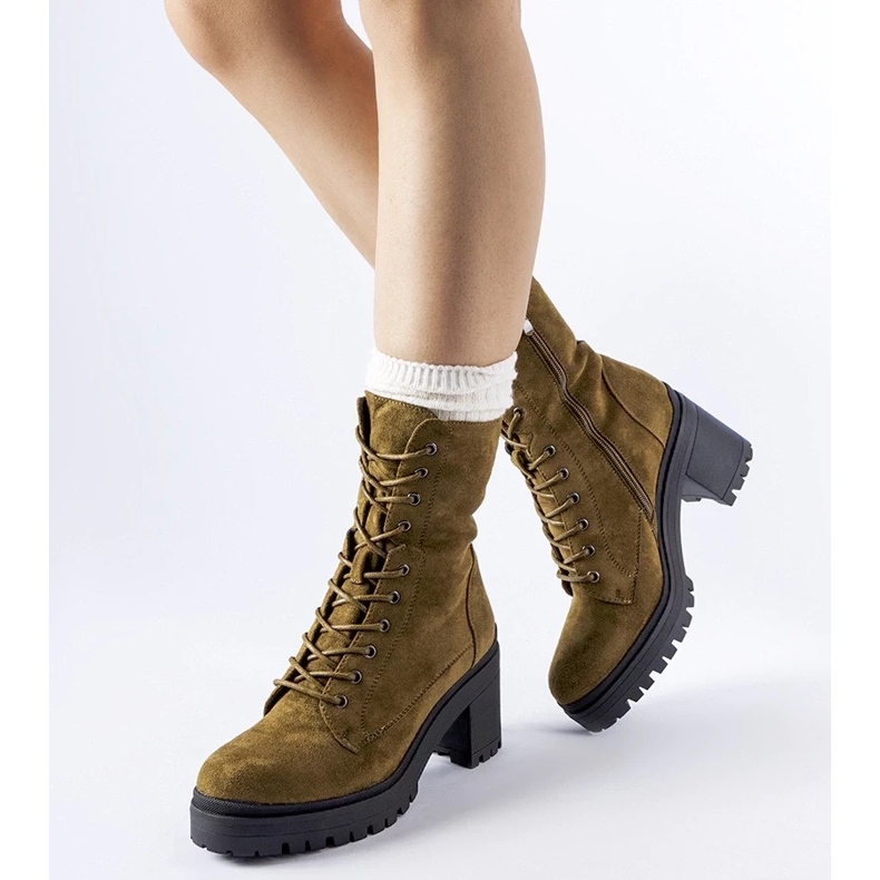 D/CEO Zöld szigetelt csizma alacsony sarkú Cotti-tól 1