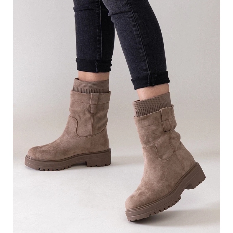 D/CEO Bézs színű felbújós bokacsizma Ralia zoknival 1