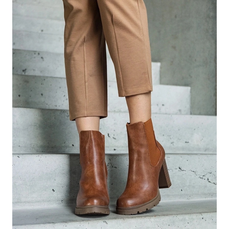 D/CEO Barna felbújós bokacsizma Motena ökobőrből 2