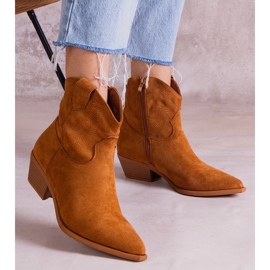 D/CEO Erinne barna bokacsizma 2