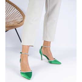 Cirkonokkal díszített zöld szatén szivattyúk 1