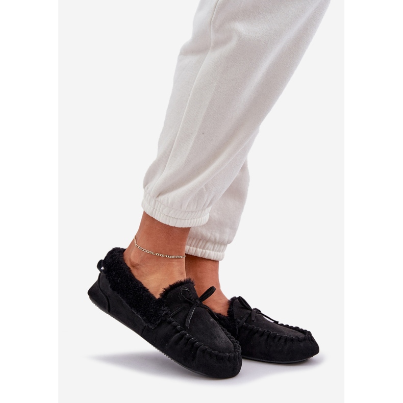 Női cipők fekete szőrmel 1