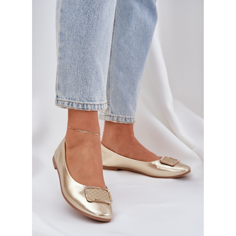 Öko bőr balerinák arany dekorációval aranysárga 2