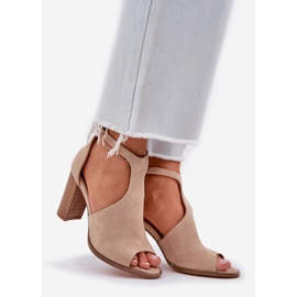 Szandál az öko velúr bézs poszton 1