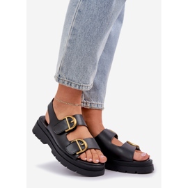 Öko bőr szandál fekete bilincsekkel 1